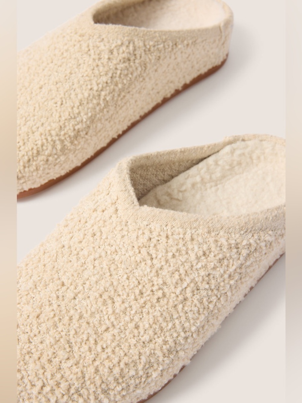 Rothys The Cozy Clog Honeybun Boucle Cream Ivory Slipper Shoes Size 10 - Picture 11 of 13